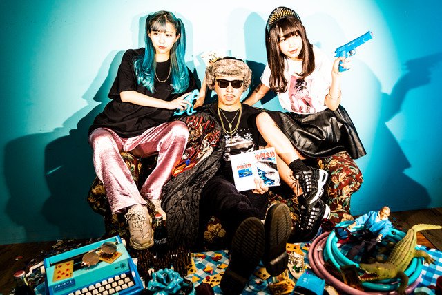 BLUE GUM CLUB